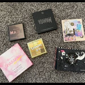 Eyeshadow palette bundle